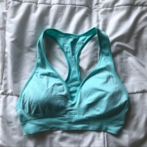 Under Armour Low Volume racer back sports bra